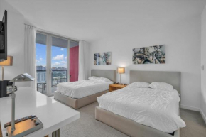 Stunning 30th-Floor Studio at Beachwalk Resort